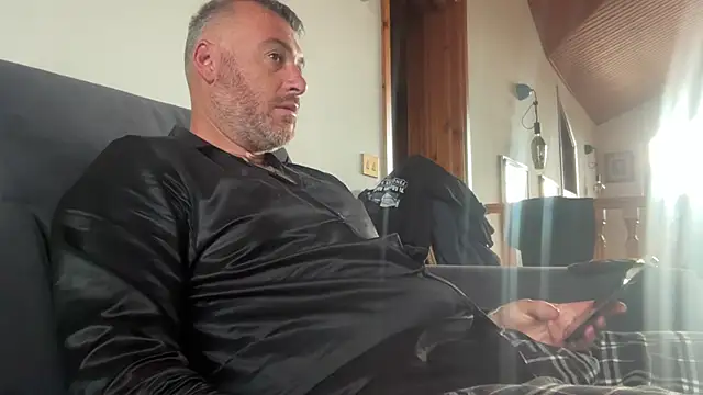 marcovik1 online show from 04-15-26, 07:04