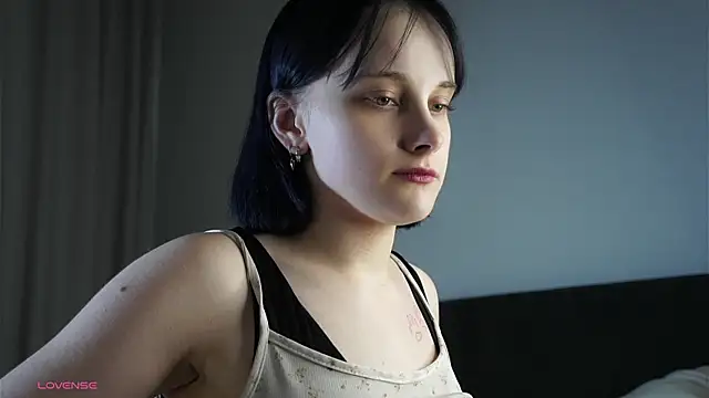 KirstinMcgeady online show from 06-30-26, 12:28