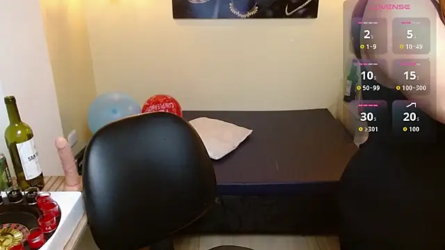 Eve Bennett online show from 04-20-26, 06:31