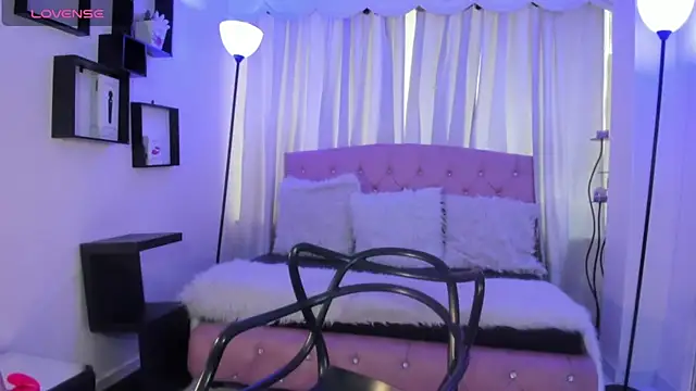 Aurora Ellis  online show from 04-25-26, 07:44