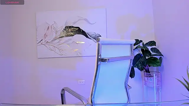 Tamia 25 online show from 04-27-26, 01:42