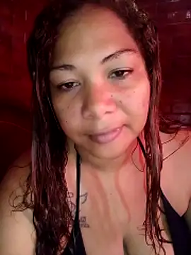 Snapshot of TuPotra666 chatting on 06-11-26, 01:42 TuPotra666 online show from 06-11-26, 01:42