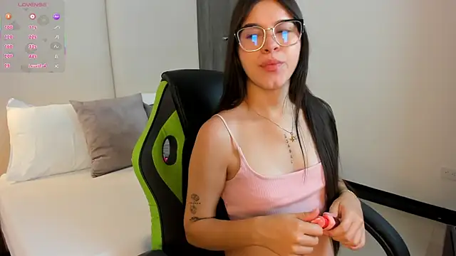 eva swan  online show from 04-27-26, 12:47