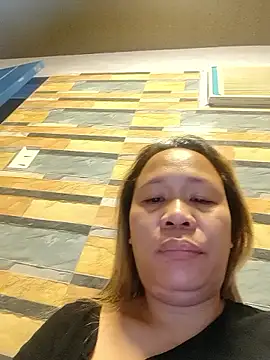 squirtshantal online show from 04-21-26, 10:01