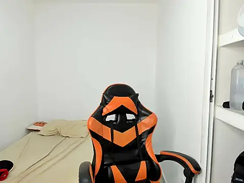 Snapshot of alexj_black_ chatting on 03-12-26, 12:22 alexj black online show from 03-12-26, 12:22