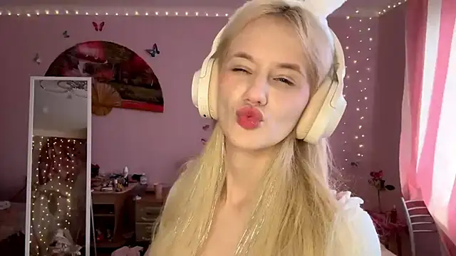 MelissaZaria online show from 04-24-26, 06:38