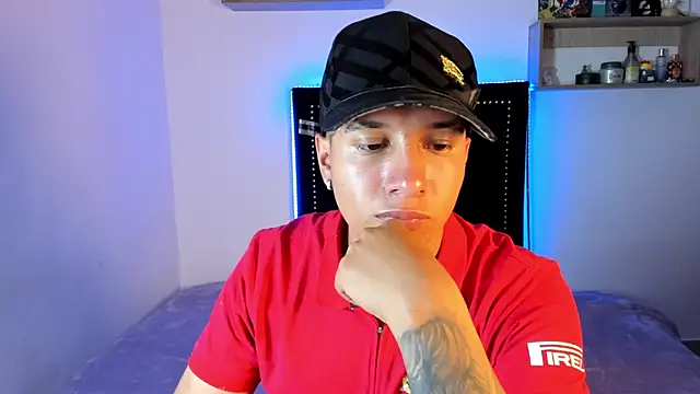 Snapshot of Jhony_rayder chatting on 02-12-26, 01:33 Jhony rayder online show from 02-12-26, 01:33