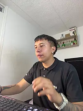 Snapshot of Jhony_rayder chatting on 02-23-26, 01:58 Jhony rayder online show from 02-23-26, 01:58