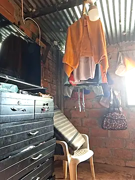 Juli Powl online show from 03-30-26, 01:01