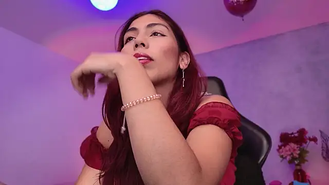 Snapshot of Kadah_ chatting on 03-05-26, 02:18 Kadah online show from 03-05-26, 02:18