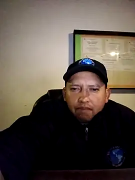 Snapshot of Hachi28 chatting on 02-27-26, 04:45 Hachi28 online show from 02-27-26, 04:45