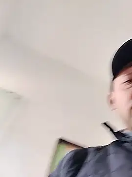 Snapshot of Hachi28 chatting on 03-04-26, 02:34 Hachi28 online show from 03-04-26, 02:34