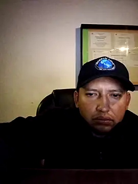 Snapshot of Hachi28 chatting on 03-09-26, 09:02 Hachi28 online show from 03-09-26, 09:02