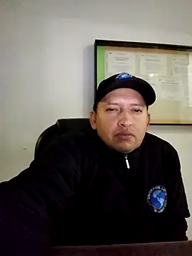 Snapshot of Hachi28 chatting on 03-14-26, 03:23 Hachi28 online show from 03-14-26, 03:23