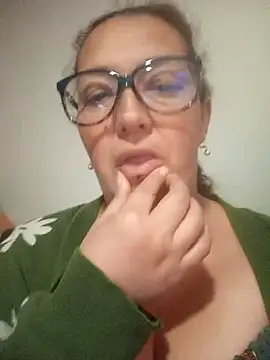  Saraqueen online show from 04-26-26, 09:23