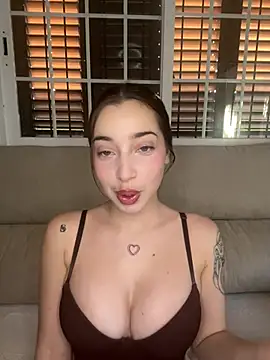 rosemistic online show from 04-26-26, 05:54