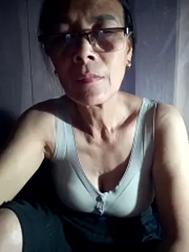 Snapshot of toyo_668 chatting on 03-07-26, 06:27 toyo 668 online show from 03-07-26, 06:27