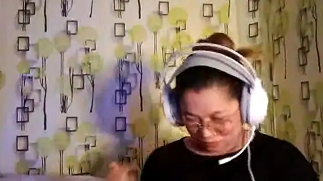 TennieReichow online show from 03-16-26, 12:42