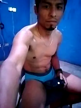 Snapshot of URALZERO420CLOUDS chatting on 04-01-26, 07:31 URALZERO420CLOUDS online show from 04-01-26, 07:31