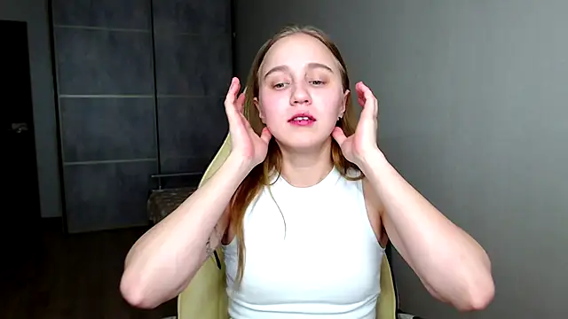 christimontero online show from 03-11-26, 05:08