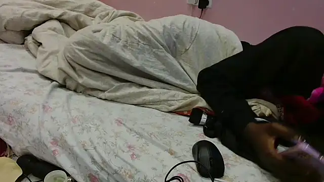 Snapshot of samkelo2013 chatting on 03-09-26, 07:23 samkelo2013 online show from 03-09-26, 07:23