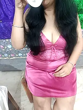 Snapshot of Hot_Sonniyaa chatting on 02-15-26, 02:52 Hot Sonniyaa online show from 02-15-26, 02:52