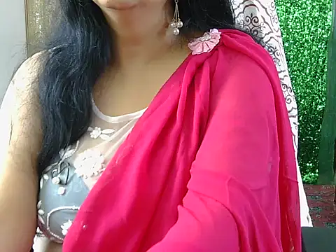 Snapshot of Hot_Sonniyaa chatting on 02-24-26, 06:22 Hot Sonniyaa online show from 02-24-26, 06:22