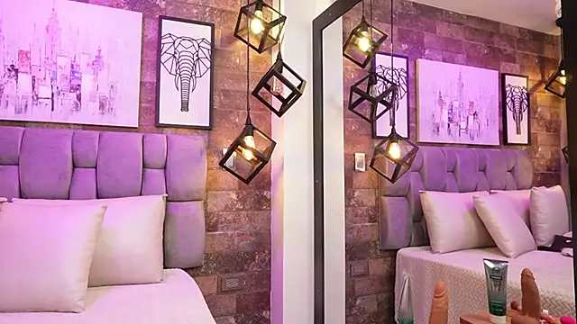 Snapshot of Celeste_Urgirl chatting on 03-05-26, 01:07 Celeste Urgirl online show from 03-05-26, 01:07