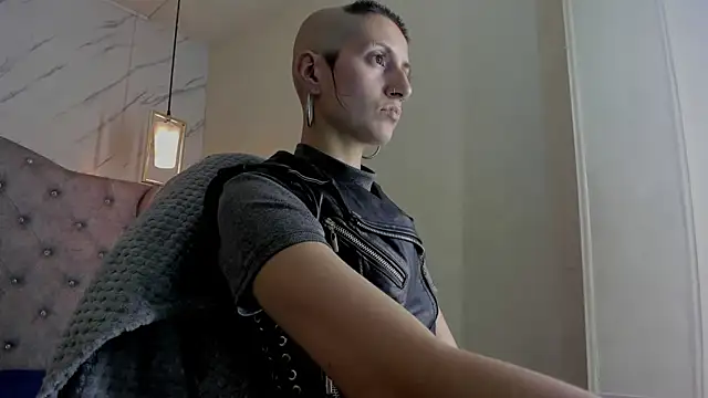 Fieramadame online show from 04-25-26, 07:44