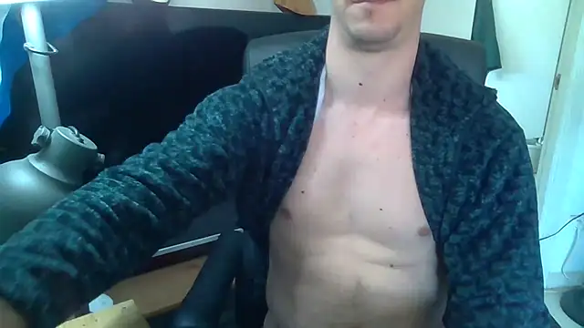 Snapshot of biiisexxx chatting on 02-15-26, 11:30 biiisexxx online show from 02-15-26, 11:30