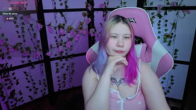 Snapshot of kitsune_little chatting on 06-09-26, 07:25 kitsune little online show from 06-09-26, 07:25