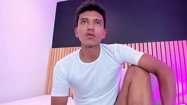 jhoystrong  online show from 02-25-26, 07:34