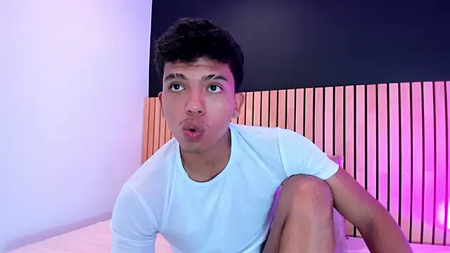 jhoystrong  online show from 03-01-26, 02:08