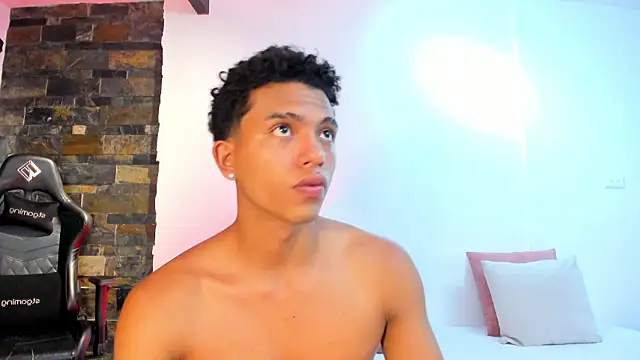 jhoystrong  online show from 03-13-26, 07:31