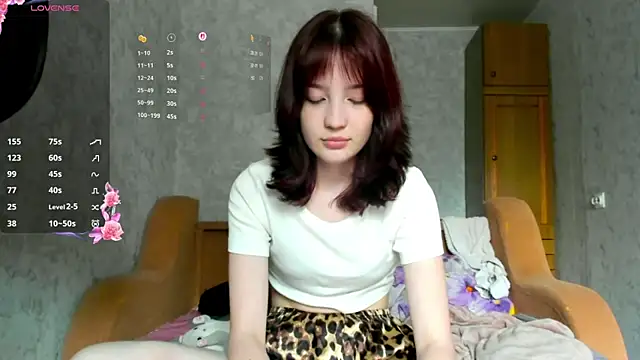 Snapshot of EvonDales chatting on 05-29-26, 02:37 EvonDales online show from 05-29-26, 02:37