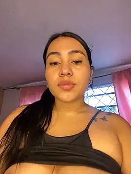 Liu wen  online show from 04-15-26, 08:31