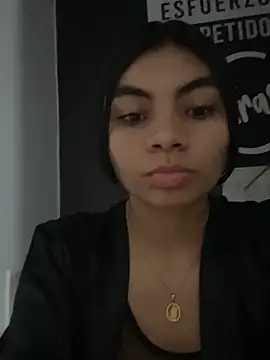 Snapshot of eimmy__skinny chatting on 05-16-26, 12:07 eimmy skinny online show from 05-16-26, 12:07