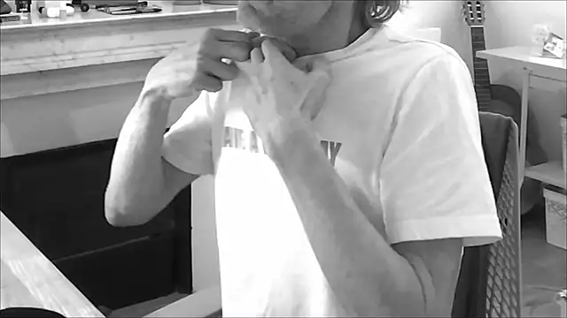 irohsako online show from 02-13-26, 07:32