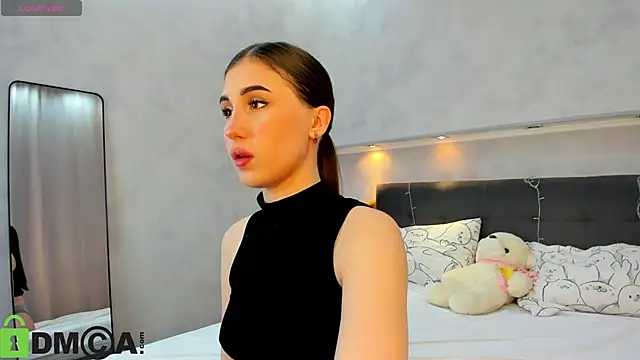 Emily Lews online show from 03-03-26, 01:01