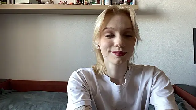 Snapshot of HirokoMassengills chatting on 03-10-26, 05:12 HirokoMassengills online show from 03-10-26, 05:12