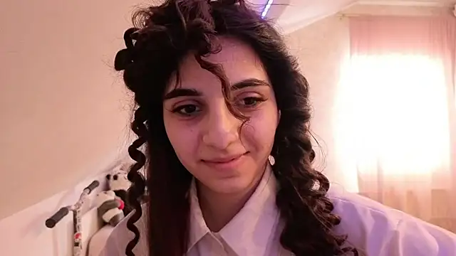 Snapshot of Blissmissataeses chatting on 03-06-26, 08:11 Blissmissataeses online show from 03-06-26, 08:11