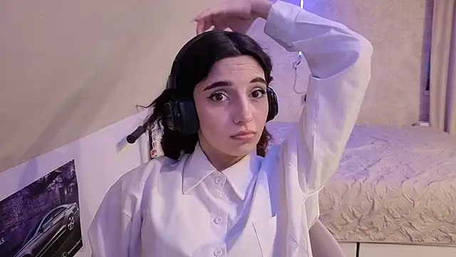 Snapshot of Blissmissataeses chatting on 03-07-26, 12:35 Blissmissataeses online show from 03-07-26, 12:35