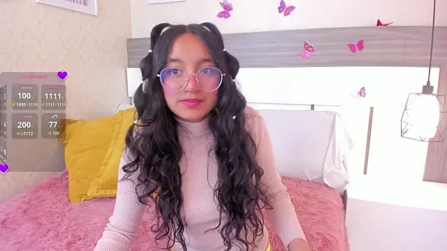 Emilyblussh online show from 07-03-26, 06:36