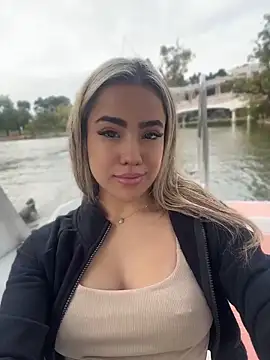 bellabarbiex online show from 04-14-26, 08:15