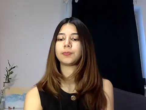 KiraVixenSweet online show from 03-11-26, 03:40