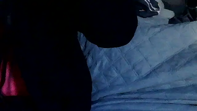 luanahot1 online show from 04-26-26, 10:02