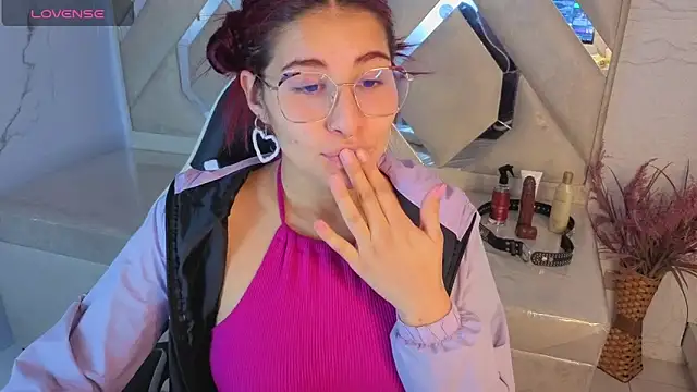 emily  tp online show from 03-13-26, 02:40