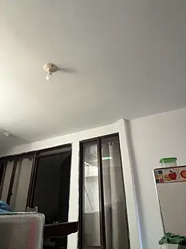 Kinsleybrown online show from 04-22-26, 05:14