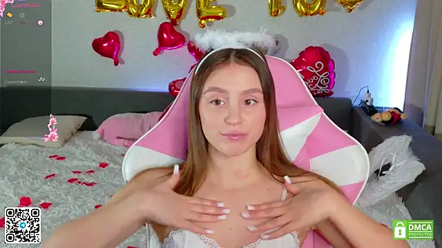 KateNickson online show from 02-15-26, 05:15