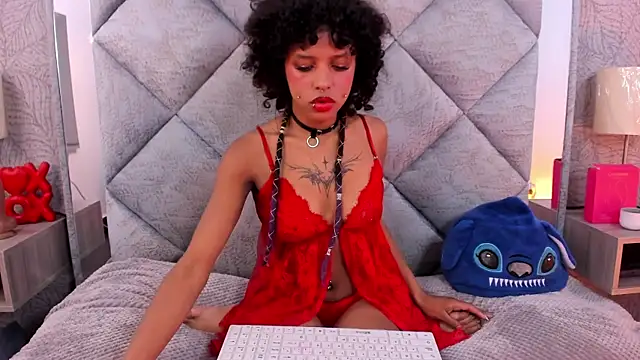 Lunakellerr online show from 04-23-26, 12:29